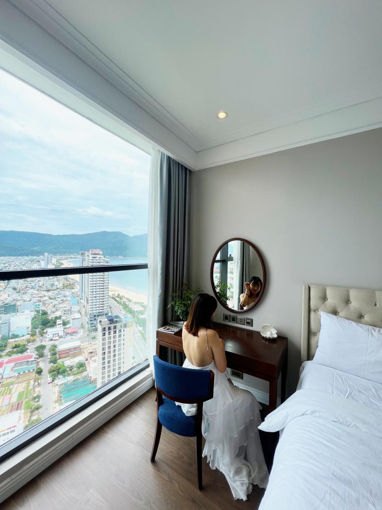 Luxury Apartment - Rooftop Swimming Pool - Beach Front - Hinata Apartment Дананг Экстерьер фото